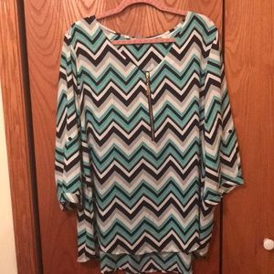 Roz & Ali chevron blouse